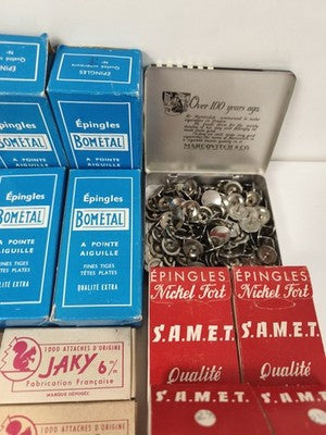 Lot accessoires bureautiques anciens vintage marques françaises épingles attache