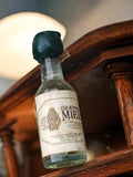 Mini bouteille ancienne Grappa Miele vintage liqueur miel Italie déco bar