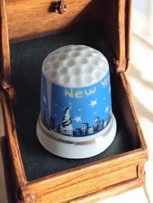 Dé à coudre New York vintage porcelaine décor Statue de la Liberté skyline