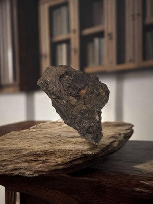 Quartz fumé brut ancien vintage, pierre minérale authentique déco