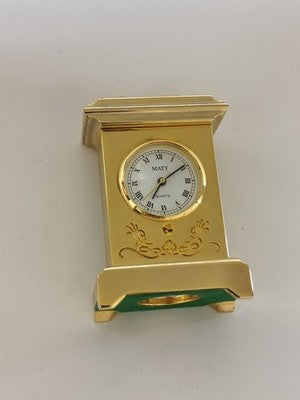 Pendulette miniature Maty en métal doré, quartz, chiffres romains