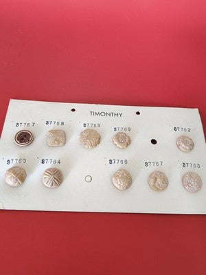 Lot vintage boutons anciens avec présentoir, manufacture française couture rare