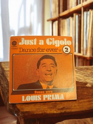 Vinyle 45 tours Louis Prima Just a Gigolo vintage rétro orange Capitol