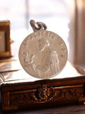 Pendentif religieux vintage St Albert O.P.M. métal, médaille catholique ronde