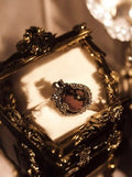 Pendentif pierre naturelle design, monture argentée, bijou marque mystère
