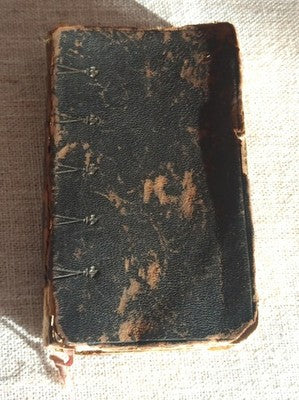 Livre de prières ancien Paroissien Romain 1921 reliure usée vintage