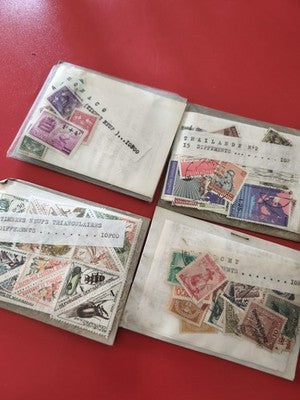 Lot ancien timbres monde vrac collection Monaco Thaïlande triangulaires