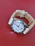 Montre ancienne femme rétro no name, style vintage, accessoire horlogerie collec