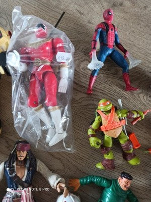 Lot 25 figurines vintage super-héros Sentai Power Rangers DBZ Batman
