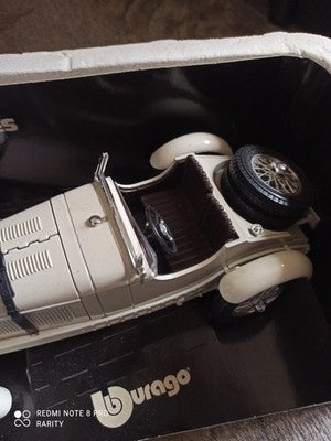Voiture miniature Burago Mercedes SSKL métal blanc, modèle 1:18 édition limitée