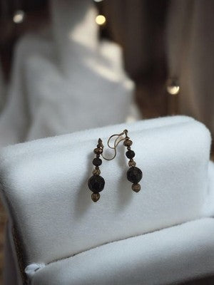 Paire boucles d’oreilles pendantes vintage noir doré rétro fantaisie ancien