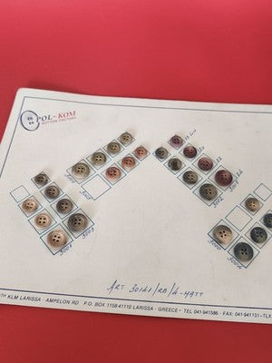 Lot vintage boutons anciens avec présentoir commercial manufacture couture Franc