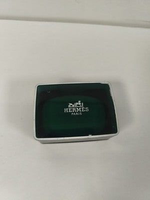 Savon Hermès Paris vintage en coffret vert et blanc, nécessaire de toilette