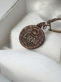 Porte-clés ancien LRM créateur fabricant rétro vintage publicitaire bronze