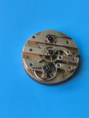 Ancienne montre gousset vintage cadran émaillé Roman pour pièces ou restauration
