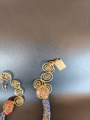 Vintage collier Danais gros pendentif, pierres naturelles orange bleu, fil doré