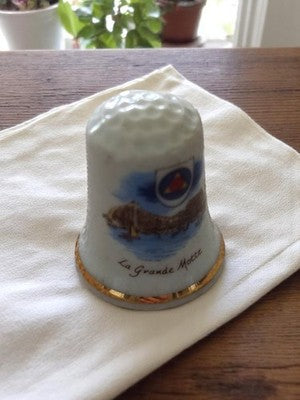 Dé à coudre vintage La Grande Motte dorure, souvenir ancien édition limitée