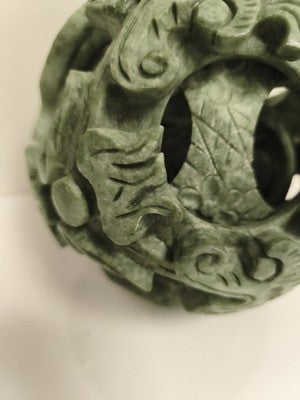 Sphère puzzle sculptée dragon verte, sculpture serpent en couches décoratives