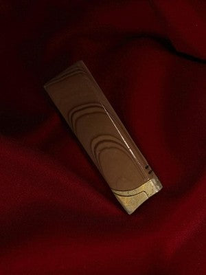Briquet vintage ancien à motif marron, objet rétro à restaurer, finition dorée