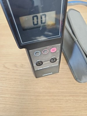 Brillancemètre HORIBA IG-310 gloss checker testeur de brillance d'occasion