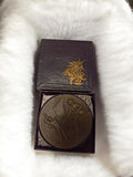Médaille ancienne Marseille 1909 en coffret, bronze patiné, Cours Commerciaux