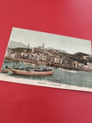 Ancienne carte postale Menton Vieille Ville oblitérée bateau philatélie