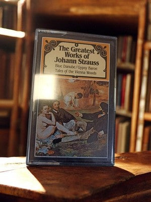 Cassette audio vintage Johann Strauss The Greatest Works classique K7 rétro