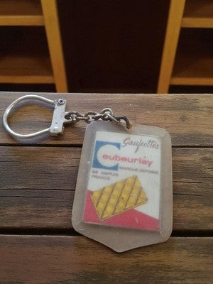 Porte-clés ancien Eubeurlay publicitaire vintage rétro gaufrettes France