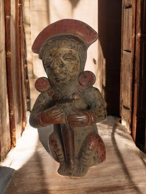 Statuette mexicaine ancienne reproduction vintage décor tribal col rouge