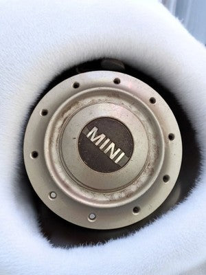 Enjoliveur MINI ancien, cabochon central vintage, accessoire auto d'occasion
