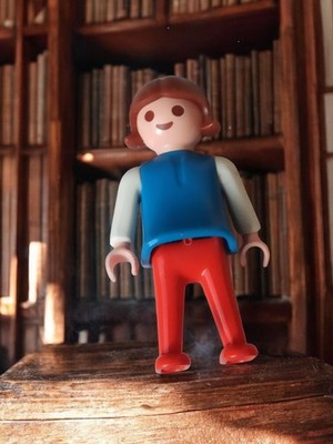 Figurine Playmobil vintage années 70 bleu rouge personnage rétro ancien