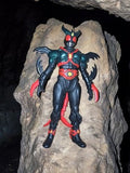 Figurine Kamen Rider Bandai 2001 noire rouge vintage Japon jouet articulé