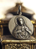 Médaille religieuse ancienne Jésus Sacré-Cœur vintage pendentif catholique