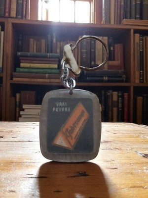 Porte-clés publicitaire vintage Vrai Poivre Formosa rétro accessoire ancien