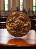 Bouton de livrée ancien blason relief lion couronne XIXe, bouton blasonné déco