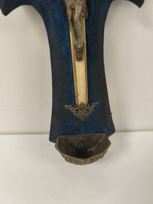 Ancien bénitier Art Nouveau croix murale bleu décor laiton Christ religieux