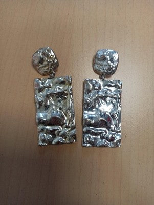 Paire boucles d’oreilles vintage rétro relief doré fantaisie ancien bijou