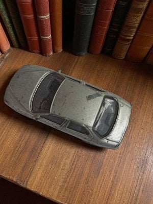 Véhicule miniature Burago vintage, voiture grise, ancien modèle original