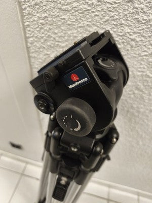 Trépied photo Manfrotto d’occasion, support stable pour appareil photo et camésc