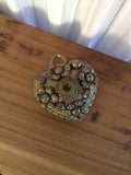 Pendentif vintage cœur métal texturé années 50 bijou rétro deadstock