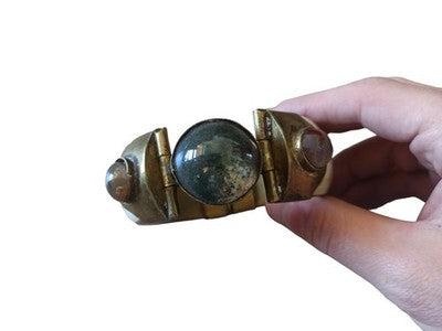 Bracelet jonc vintage en os et pierre cabochon style ancien