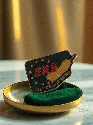 Pin's vintage ERE Télécommunication émail, logo rétro années 80, rare pub