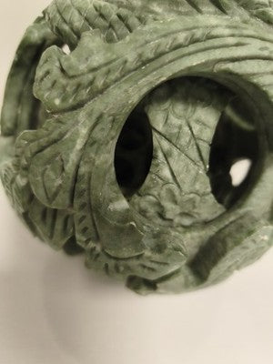 Sphère puzzle sculptée dragon verte, sculpture serpent en couches décoratives