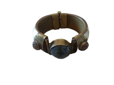 Bracelet jonc vintage en os et pierre cabochon style ancien