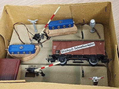 Wagon train HO vintage Märklin Stückgut Schnellverkehr + accessoires anciens