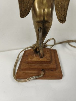 Lampe ancienne bronze patiné doré, ange ailé, socle bois, électrifiée