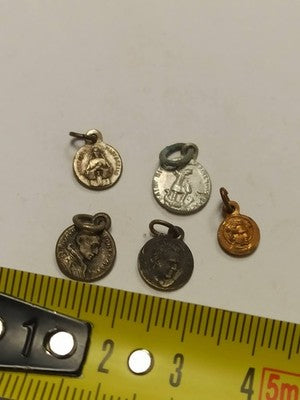 Lot 5 médailles religieuses anciennes vintage pendentifs catholiques rétro