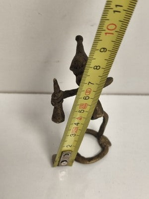 Statuette africaine ancienne en bronze, personnage stylisé, art tribal déco