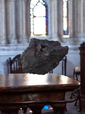 Pierre de lave naturelle brute décorative – Roche volcanique noire minérale