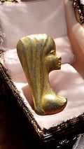 Plaque religieuse miniature dorée visage Vierge, statuette décorative ornement
